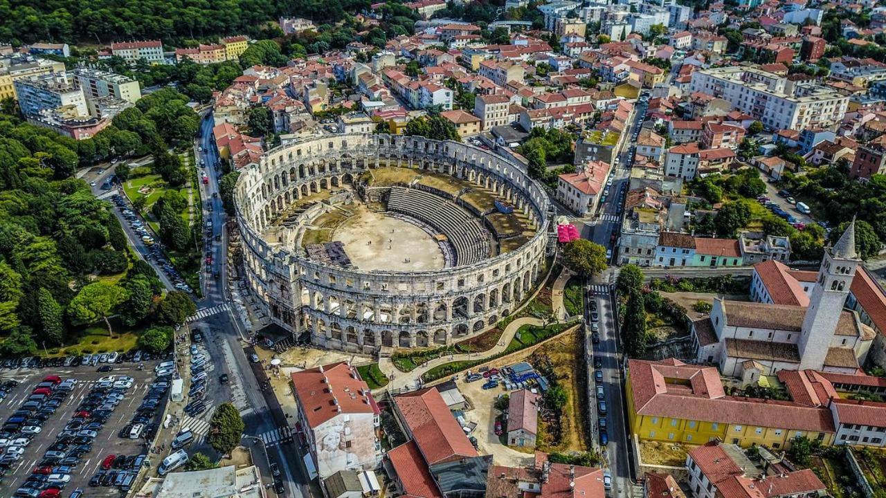 Apartament Colosseum View Pula Buitenkant foto